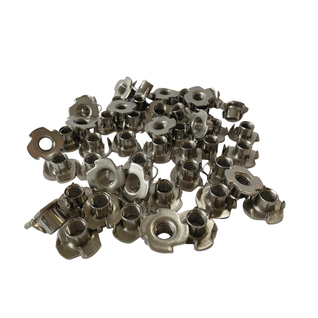 Einschlagmuttern M 4 25 Stück (4 Einschlagspitzen als Mitdrehsicherung, Gewinde metrisch) M4 - M12 - Edelstahl Muttern - Zackenmuttern - A2 V2A rostfreier Edelstahl -  M4 25